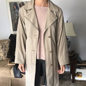 London Fog a Women’s Trench-coat Size 14P